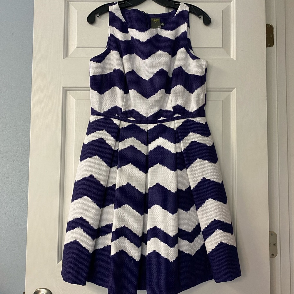 Taylor dress